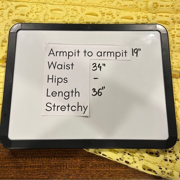 Elegant Yellow Lace Dress - Picture 8 of 13